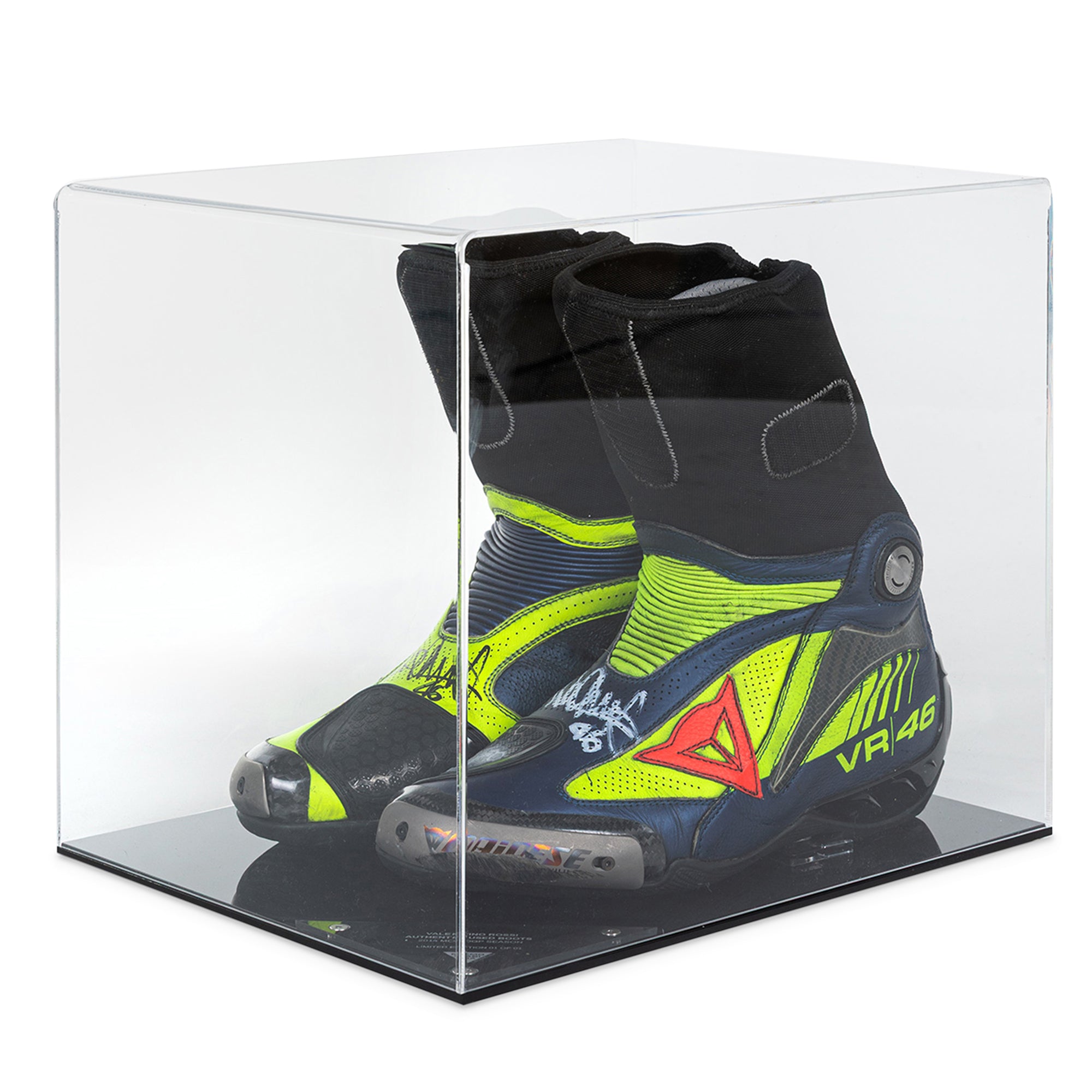 LOT 102 - VALENTINO ROSSI-2014 MOTOGP-MOVISTAR YAMAHA-BOOTS-USED-SIGNED