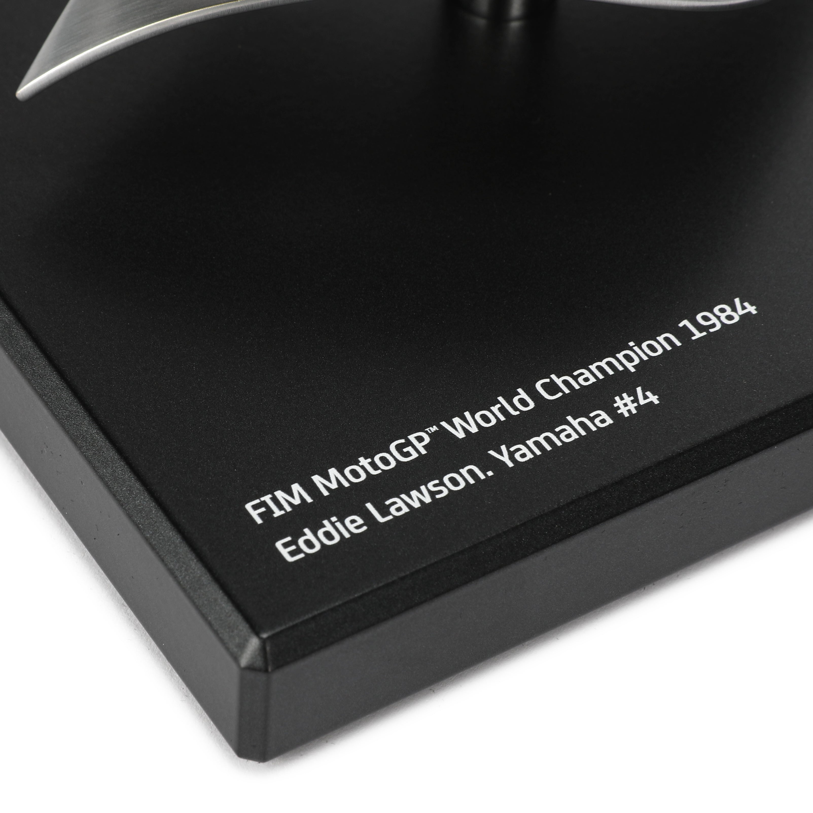 Eddie Lawson Yamaha MotoGP Team Replica Trophy Champion Piece – 1984 MotoGP™ Championship