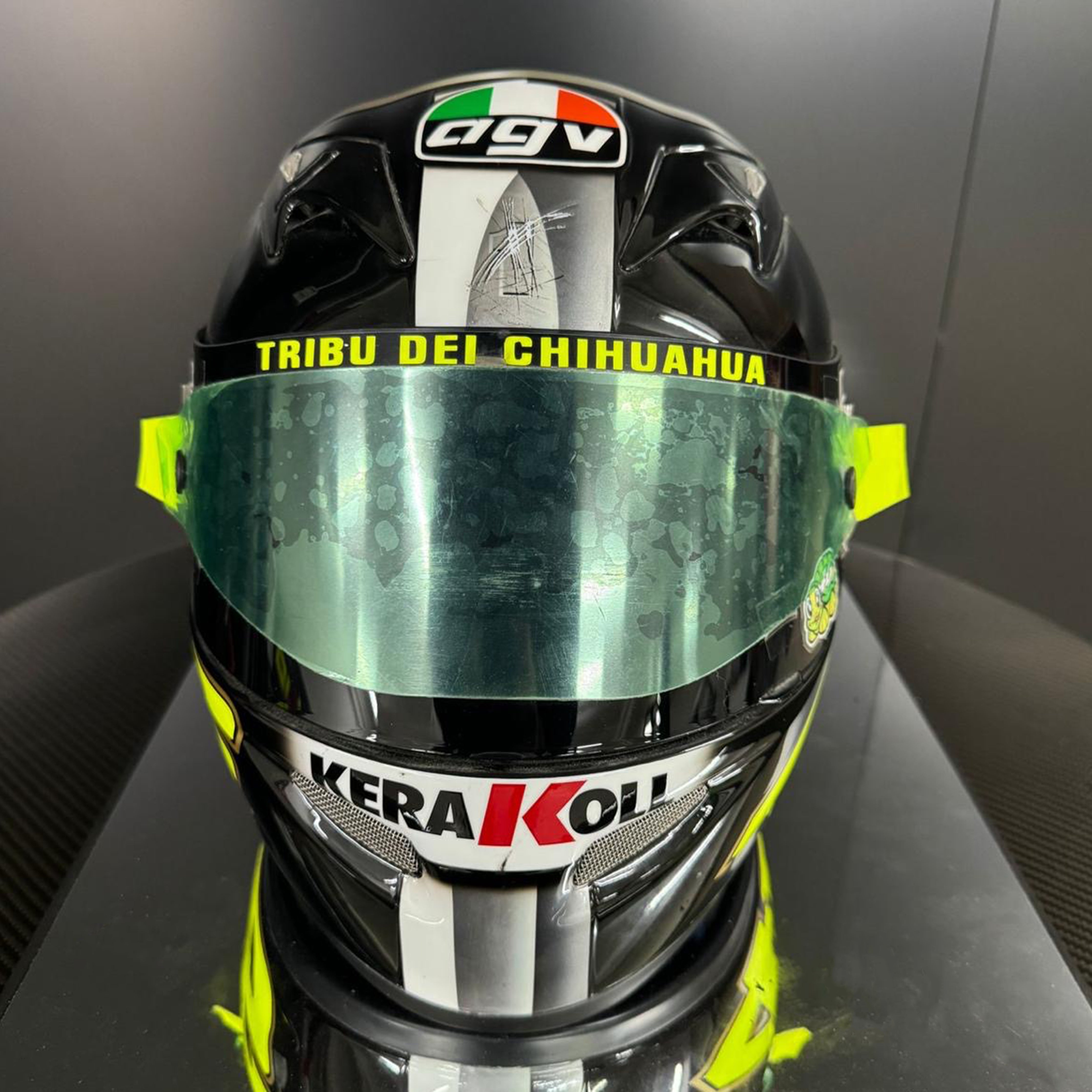 LOT 014 - Valentino Rossi 2007 'Excalibur' Sepang Test Helmet