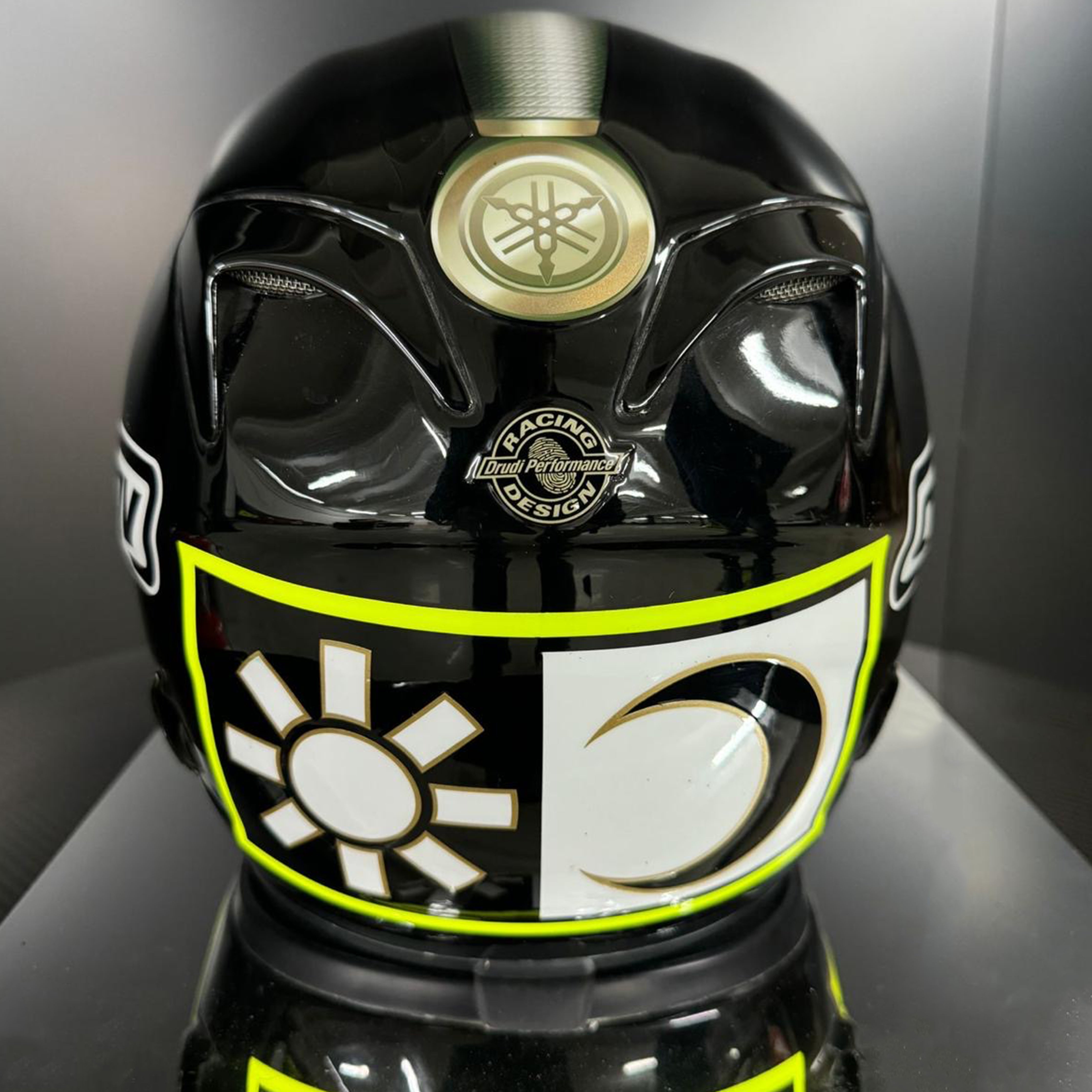 LOT 014 - Valentino Rossi 2007 'Excalibur' Sepang Test Helmet