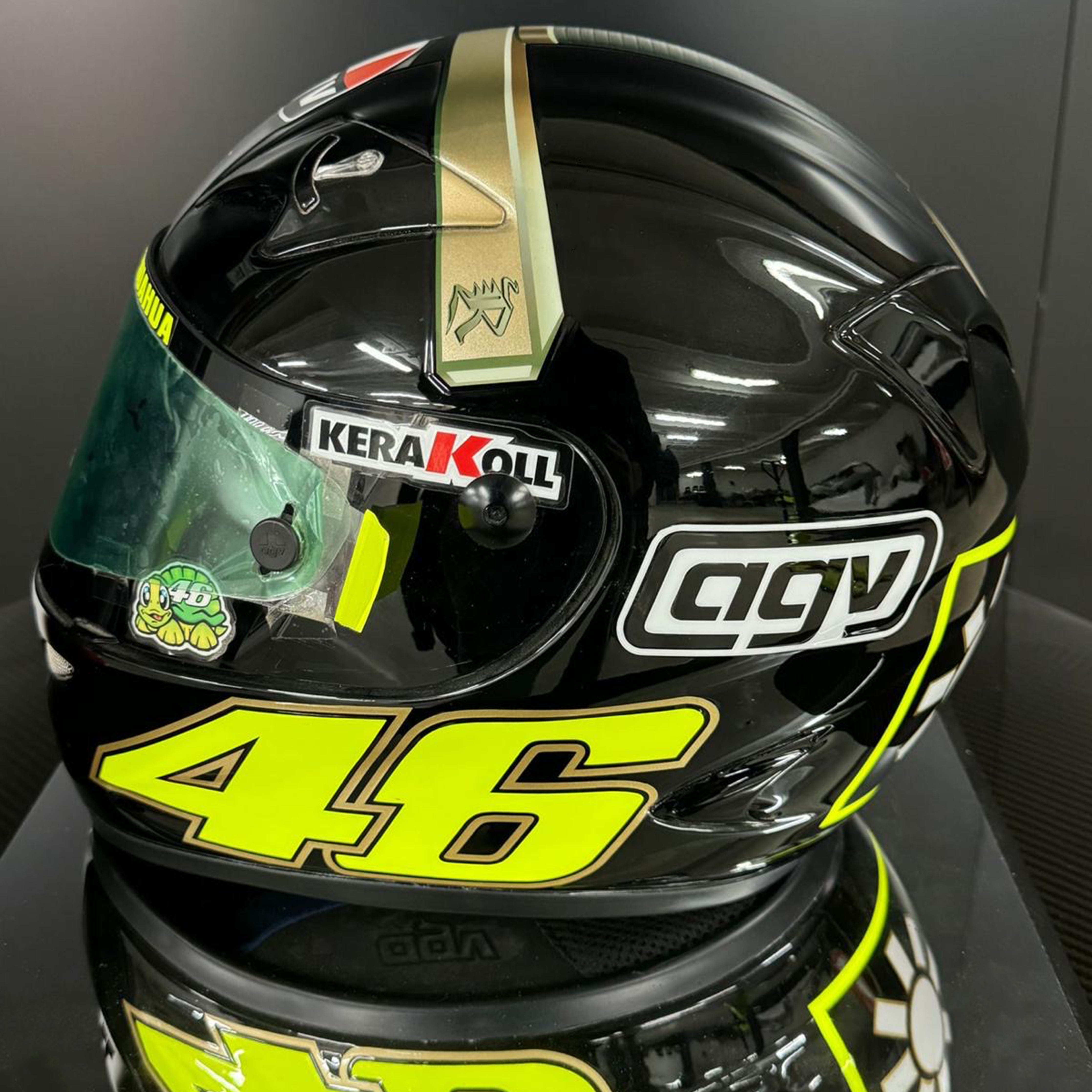 LOT 014 - Valentino Rossi 2007 'Excalibur' Sepang Test Helmet
