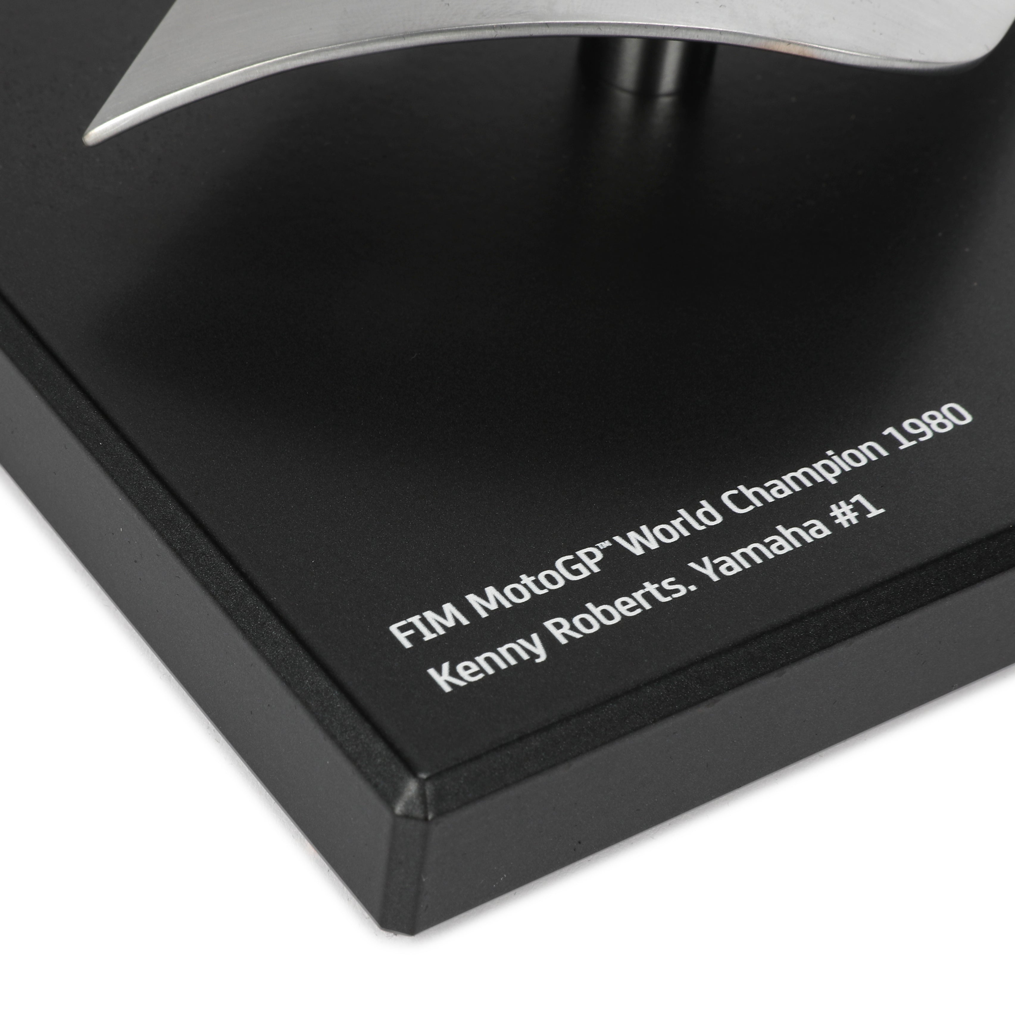 Kenny Roberts Yamaha MotoGP Team Replica Trophy Champion Piece – 1980 MotoGP™ Championship