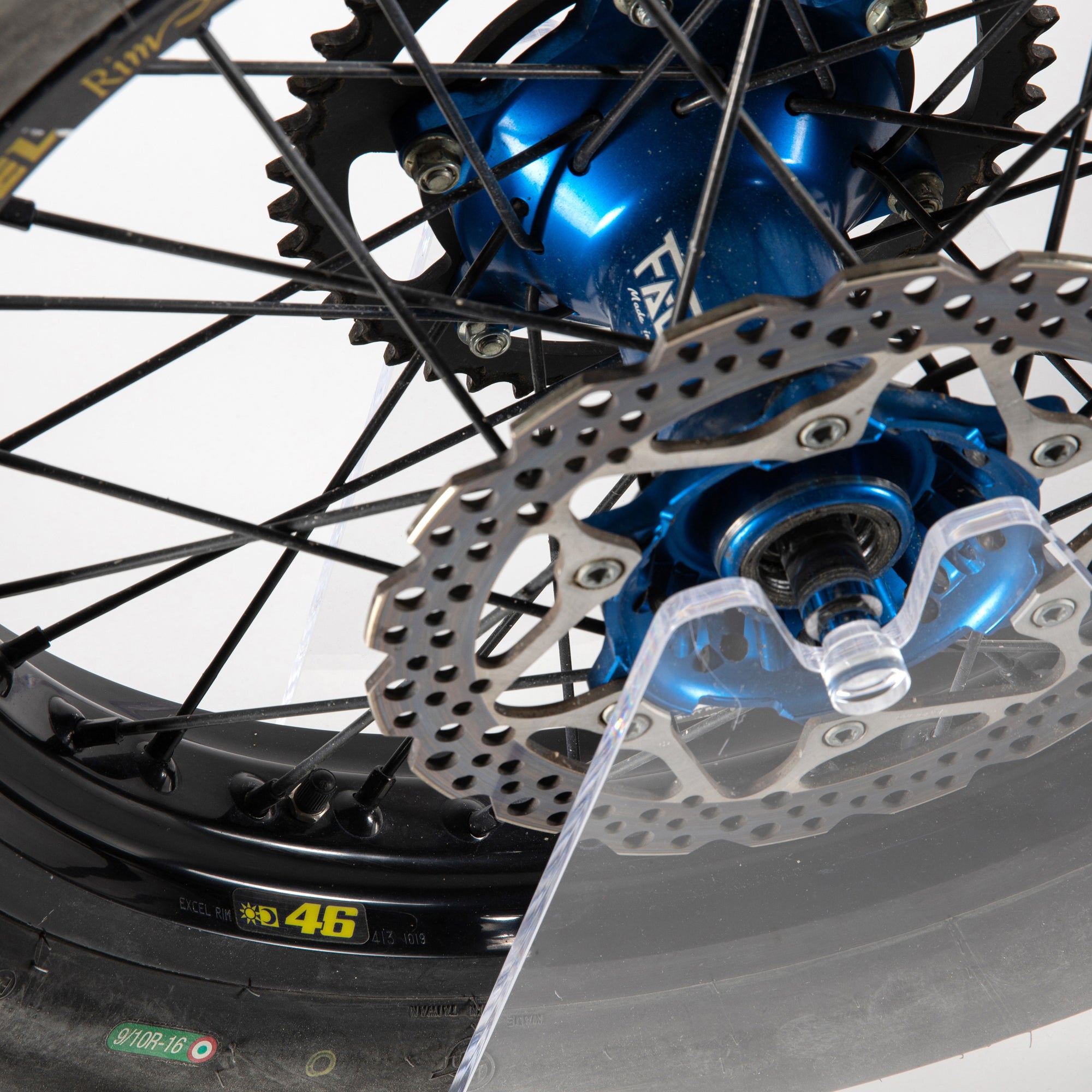 LOT 107 – Valentino Rossi 2025 10th Anniversary 100km Dei Campioni Signed & Used Rear Tyre & Wheel