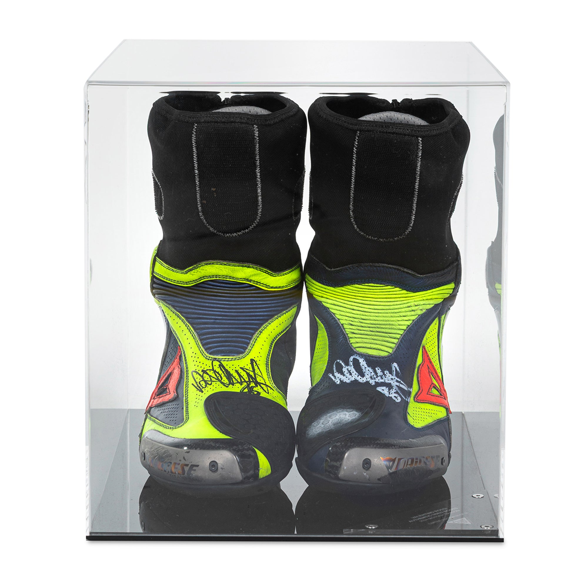 LOT 102 - VALENTINO ROSSI-2014 MOTOGP-MOVISTAR YAMAHA-BOOTS-USED-SIGNED