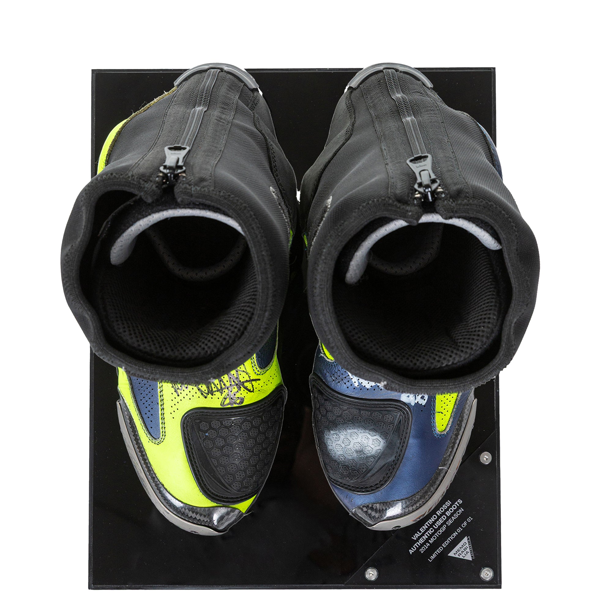 LOT 102 - VALENTINO ROSSI-2014 MOTOGP-MOVISTAR YAMAHA-BOOTS-USED-SIGNED