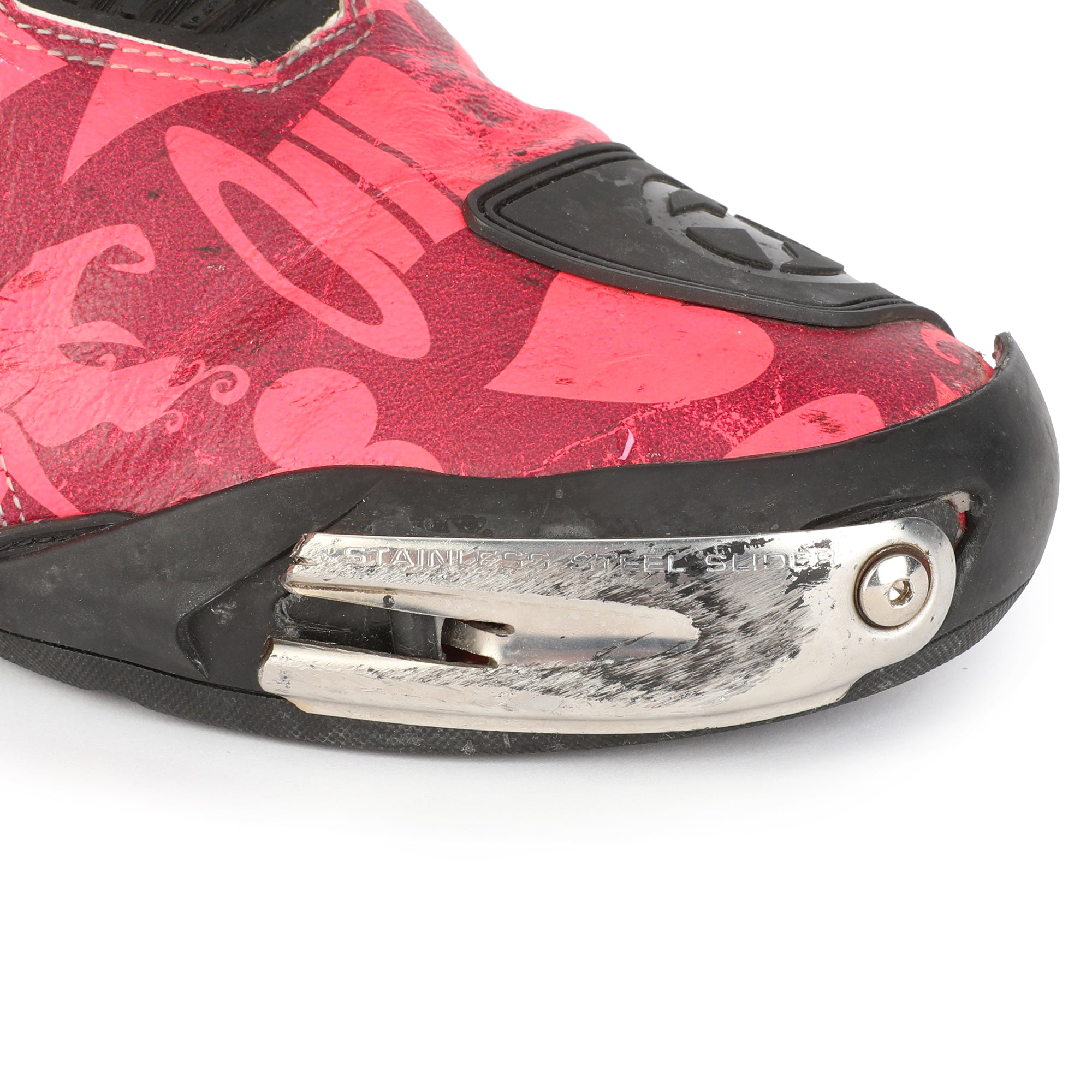 Alonso López Signed Race Used Right Boot – 2024 Austrian GP
