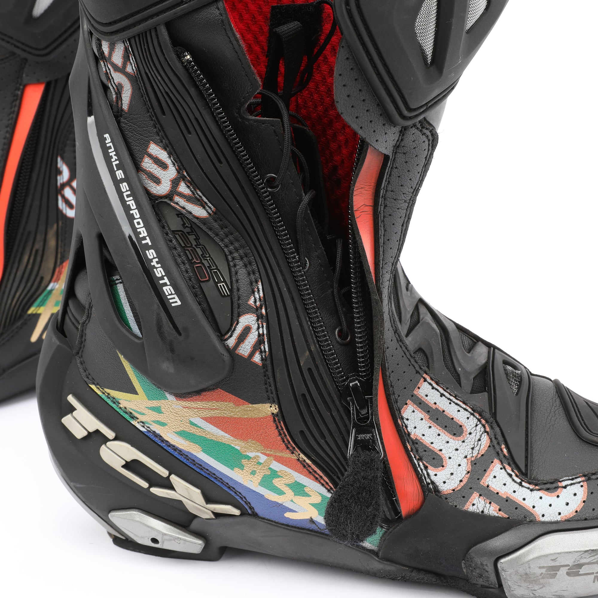 Brad Binder Signed 2024 Red Bull KTM Factory Racing Boots – 2024 Thailand Grand Prix